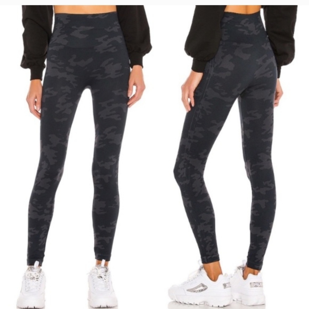 SPANX Dark Camouflage Leggings